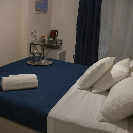 Chiaia 205 By Dimorra 4*