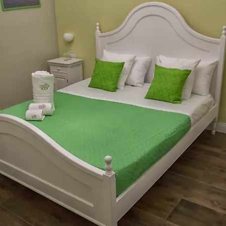 בית הארחה Chiaia 205 By Dimorra 4*