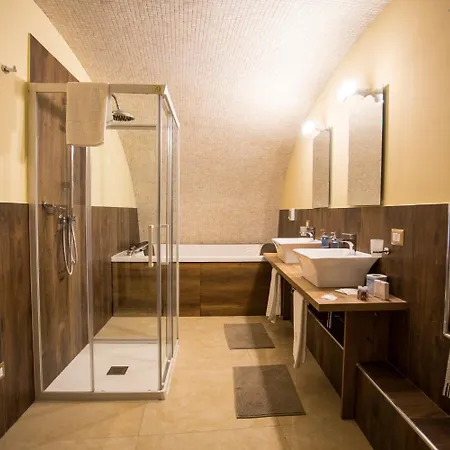 Chiaia 205 By Dimorra Penzion Neapol